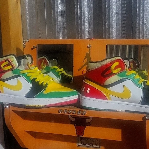 Jordan 1 RaRe Glow n the Dark (custom) - Picture 1 of 4